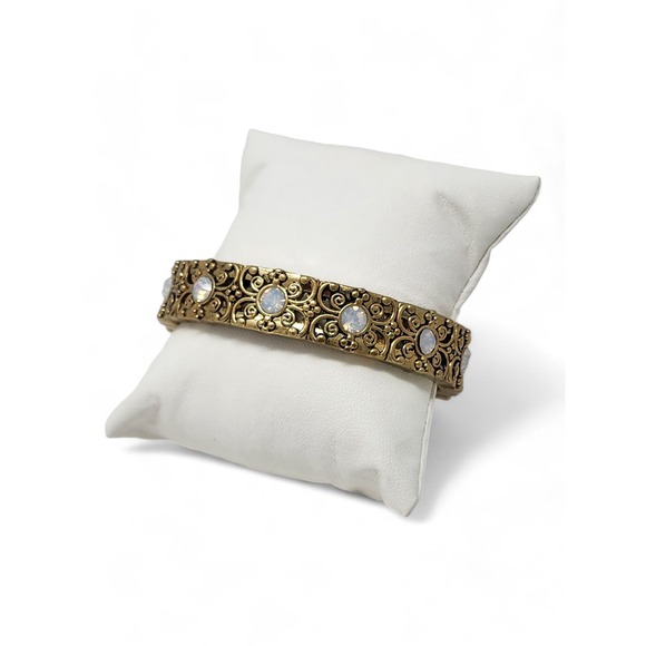 Lia Sophia Antiqued Matte Gold Stretch Bracelet "Nightshade" Cut Crystals - Picture 2 of 8